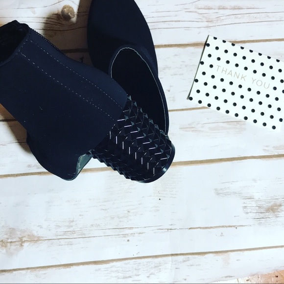 NWOB Madeline Stuart Studded Heel Bootie - Picture 4 of 6